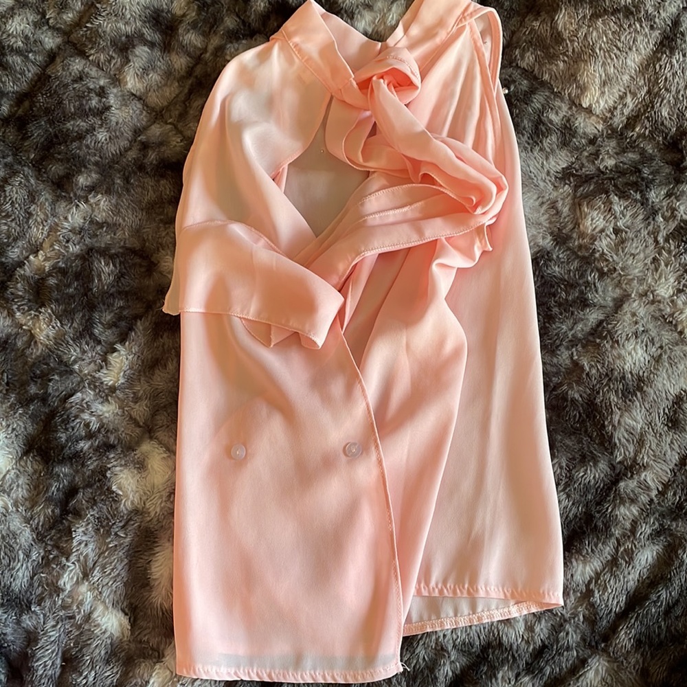 Pink blouse - Picture 2 of 2